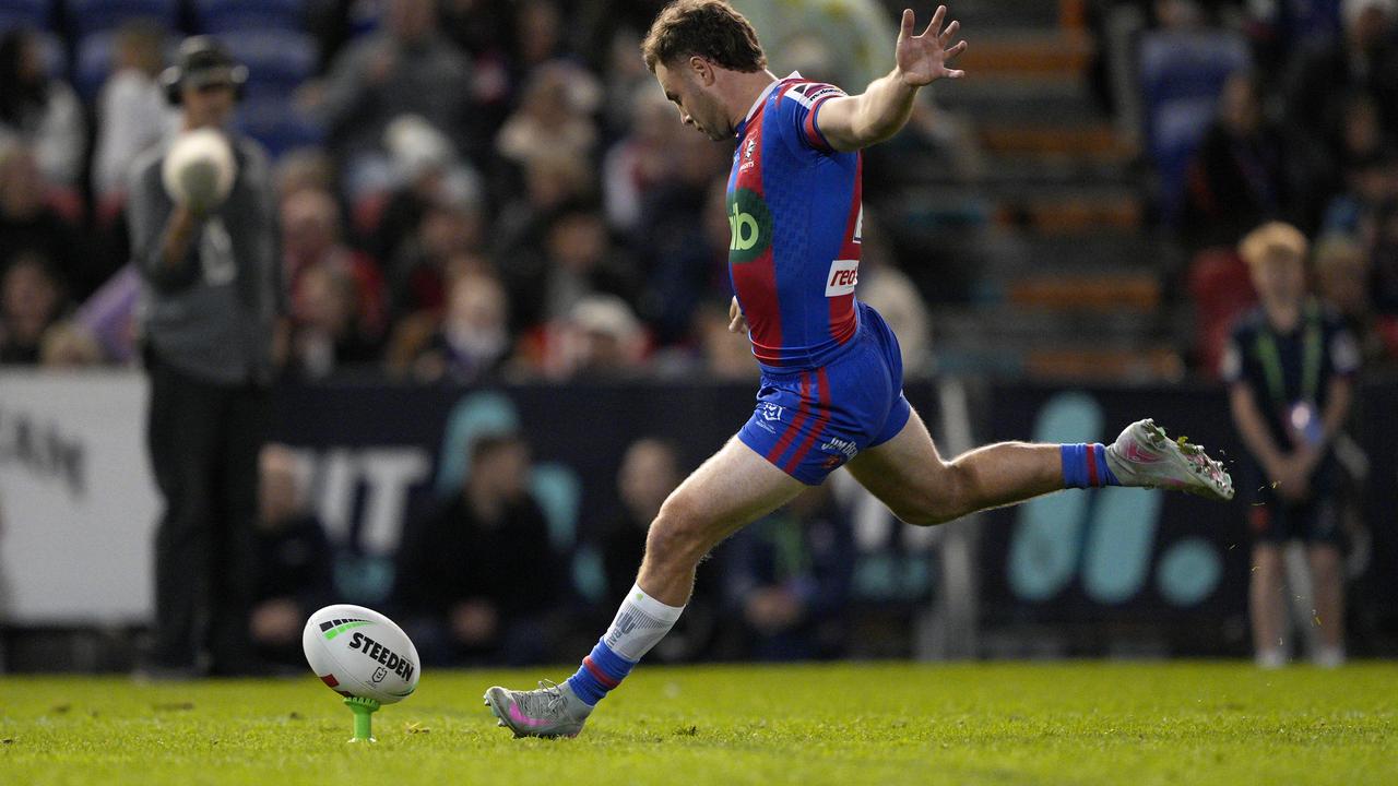 Sandon Smith scored a try and kicked five goals for the Knights.