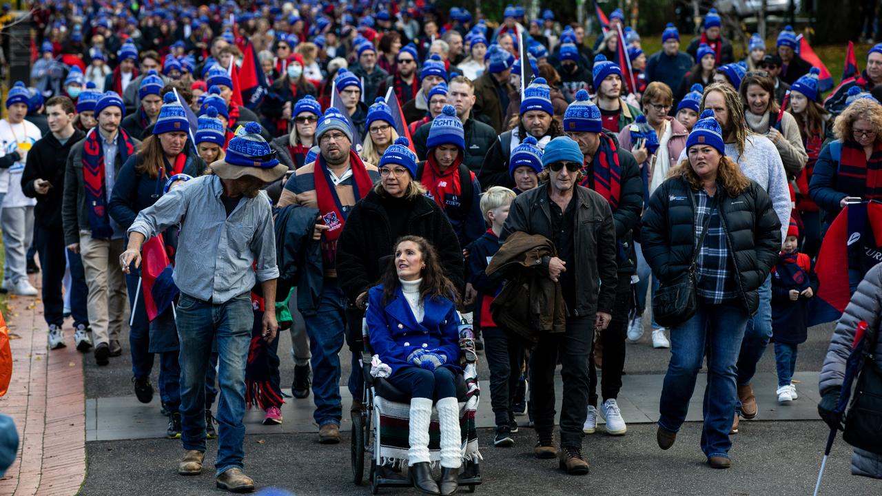 Fans march towards Big Freeze 8 in Melbourne