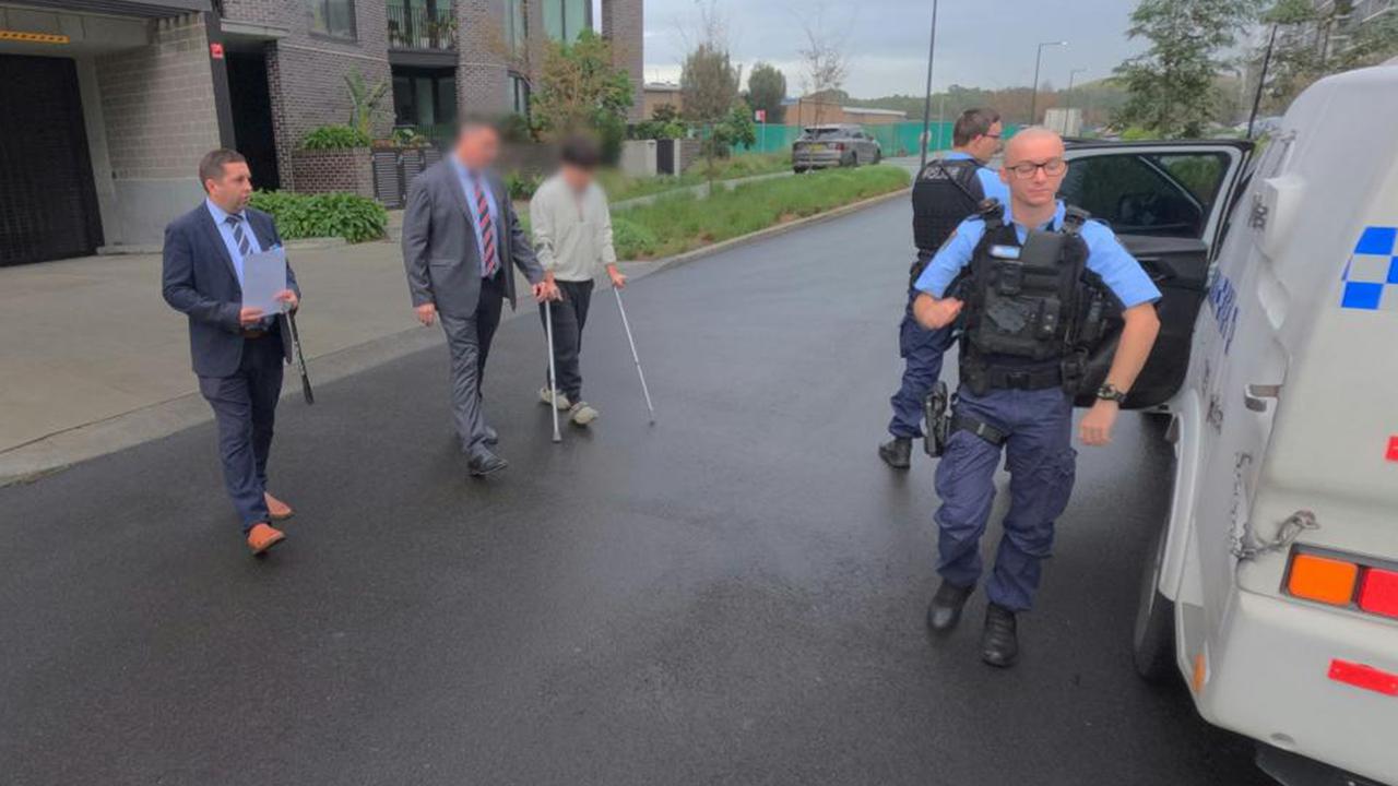 Police arrest a man over fraud