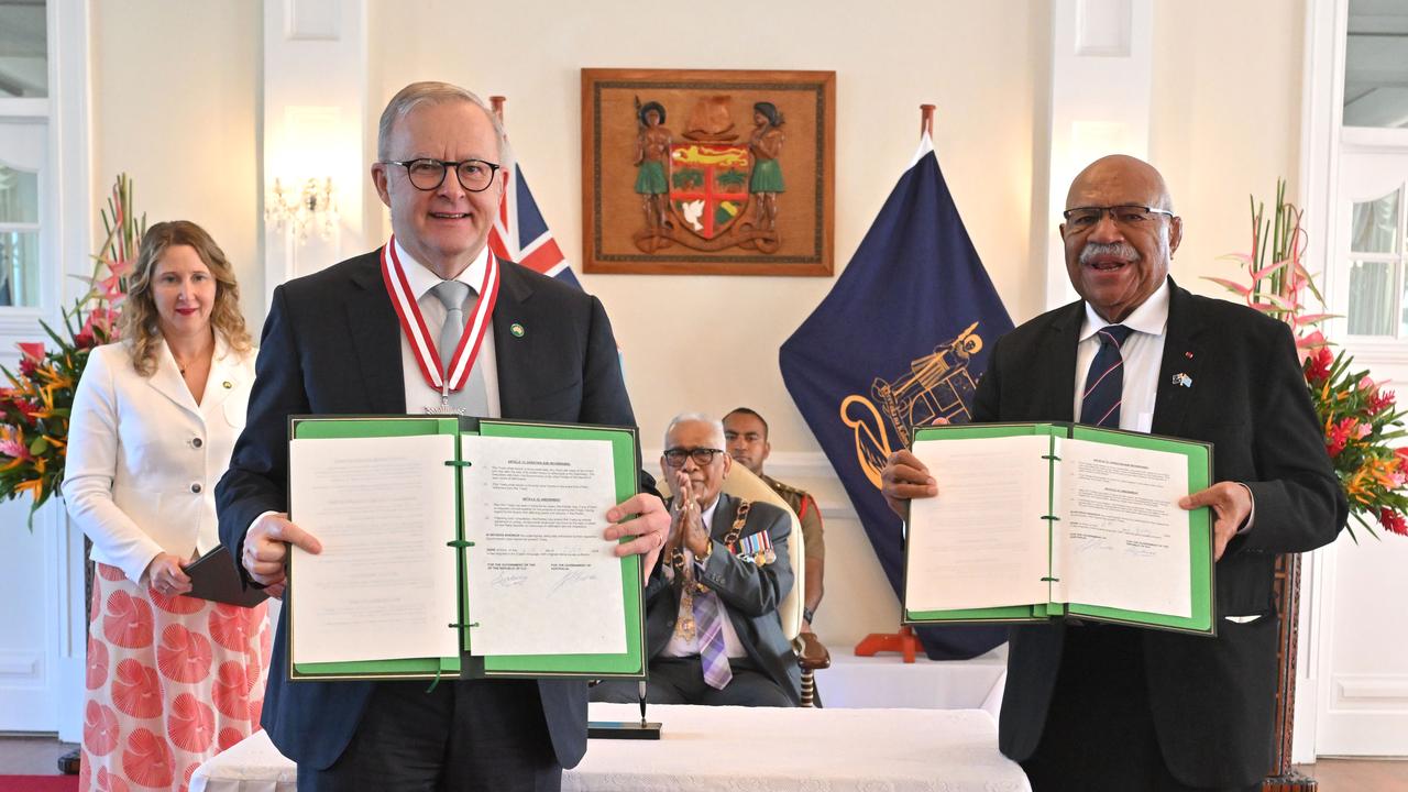 Prime ministers Anthony Albanese and Sitiveni Rabuka