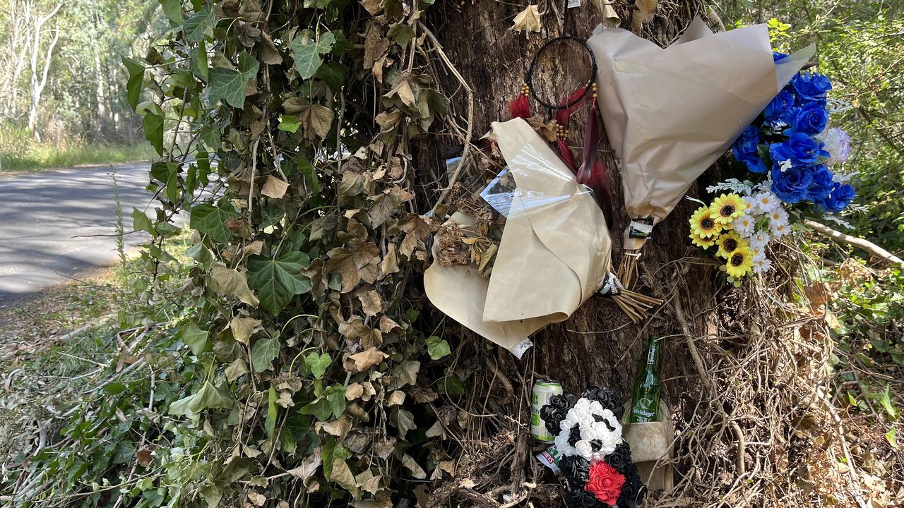 Tributes at the crash scene (file)