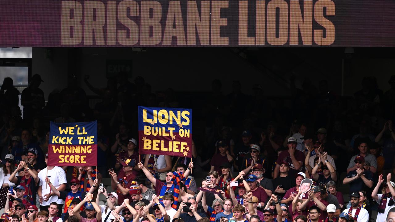 lions fans