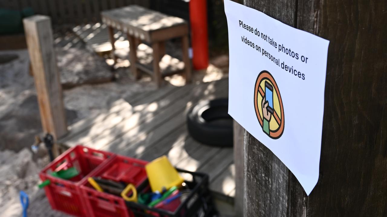 Warning to not take photos or videos in front of sandpit