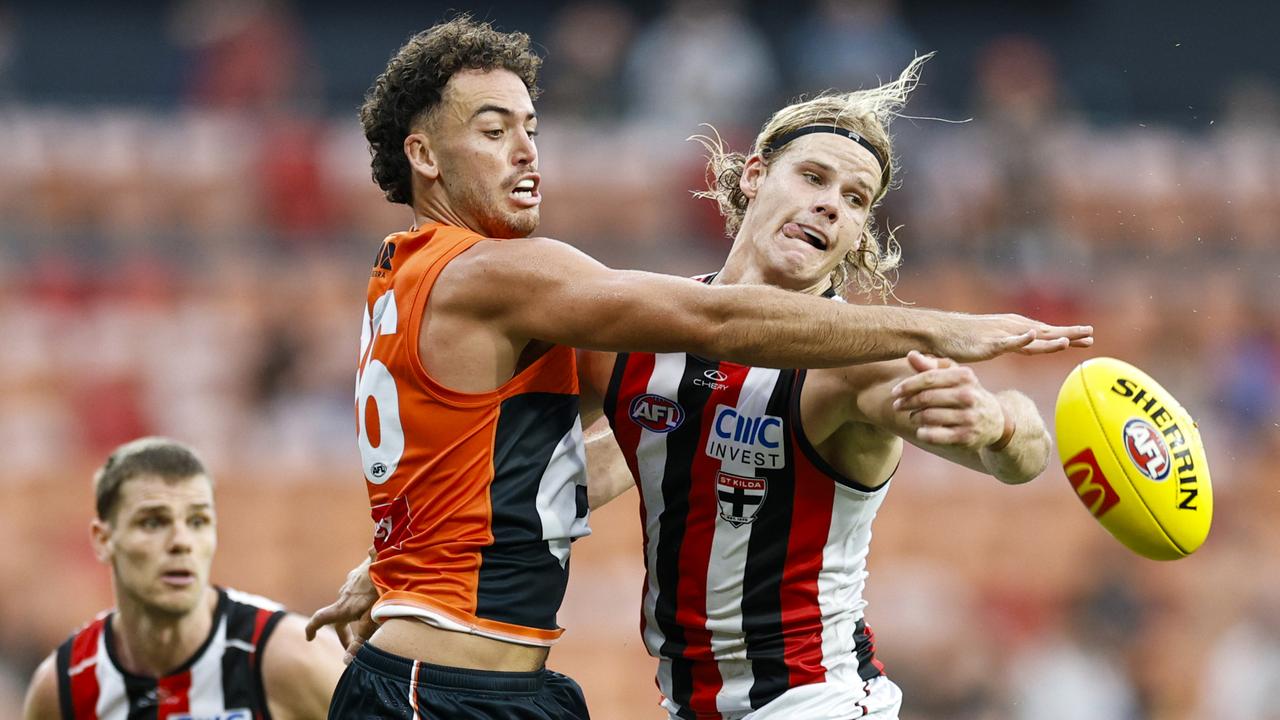 The Saints beat the Giants at Engie Stadium in a round-two nailbiter.