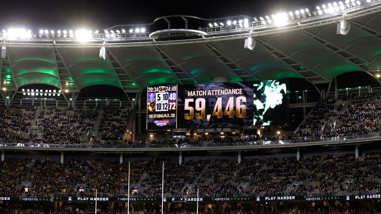 A match attendance of 59,446 is displayed