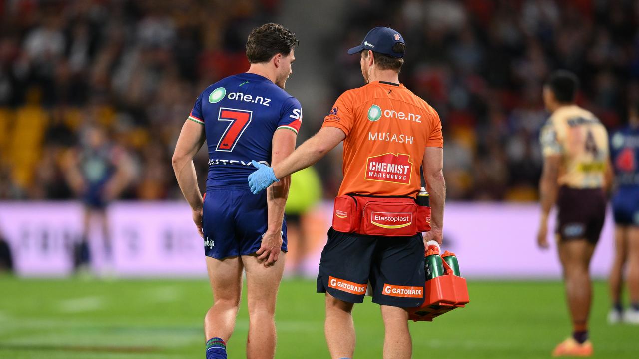 Luke Metcalf left the field clutching his hamstring