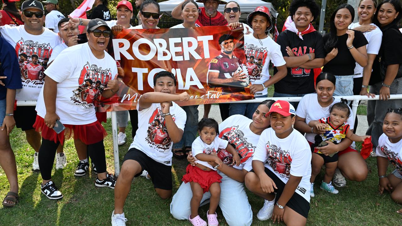 Robert Toia's extended family