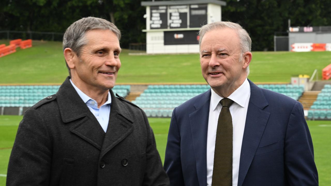 Wayne Pearce chats with Prime Minister Anthony Albanese