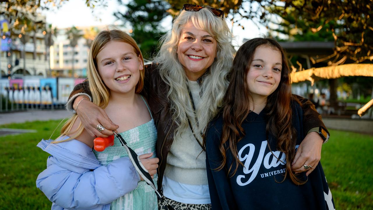 Ivy Rose, Emma Richomme and Ruby Rogers