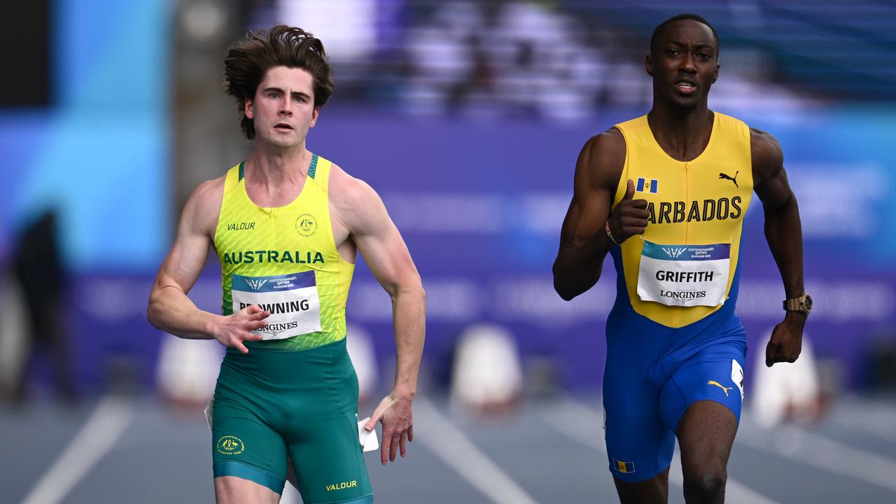 Rohan Browning of Australia (left)