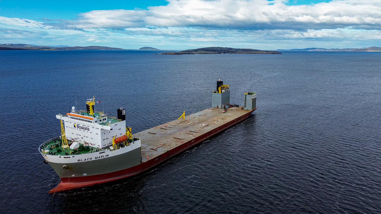 heavy-lift vessel Black Marlin
