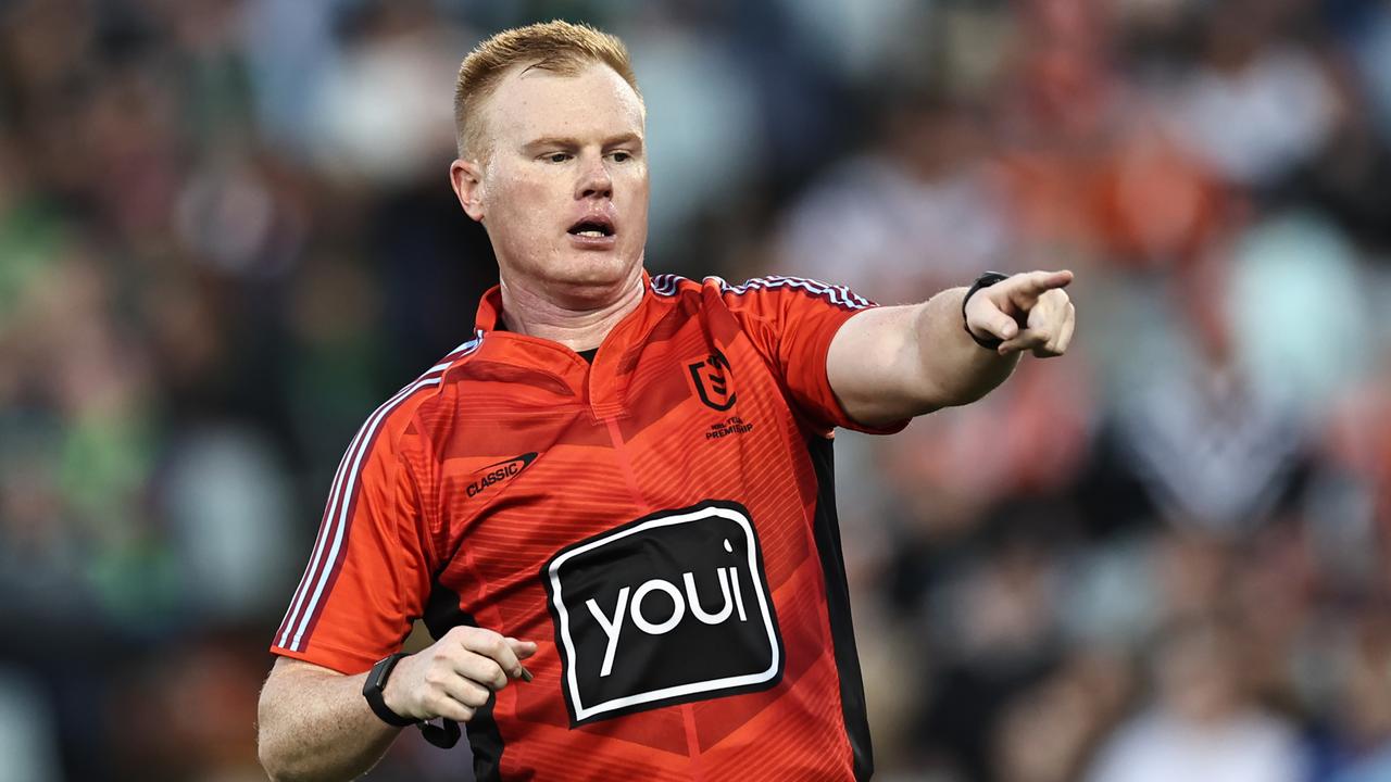 Referee Todd Smith