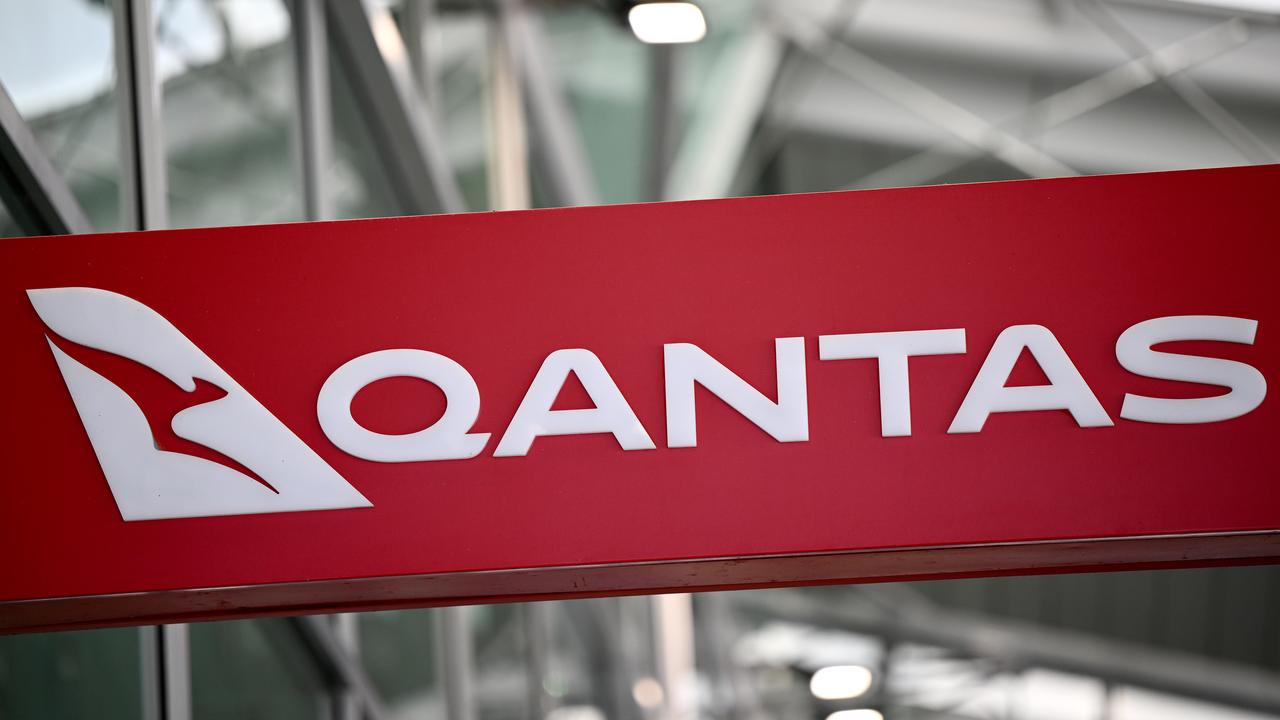 Qantas departures terminal