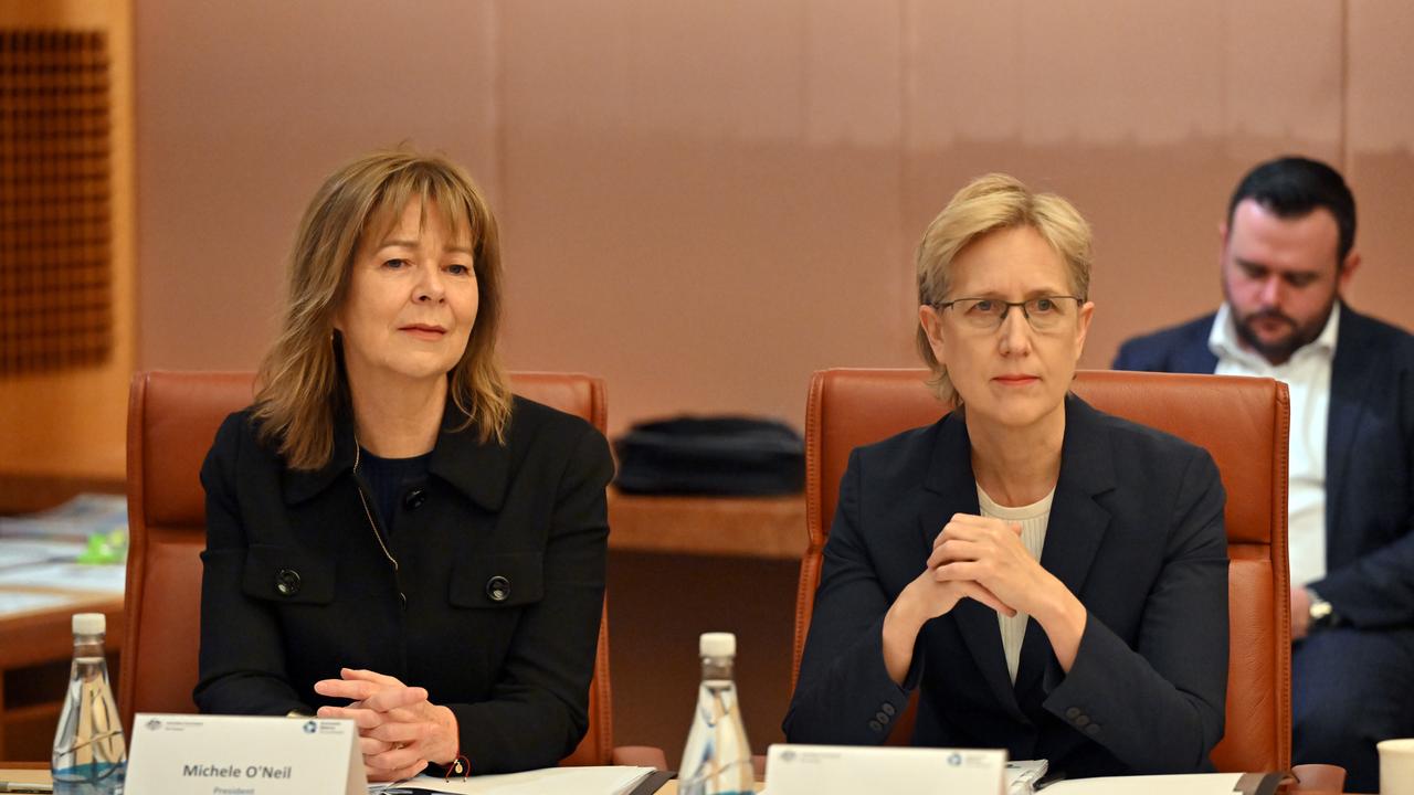 ECONOMIC REFORM ROUNDTABLE