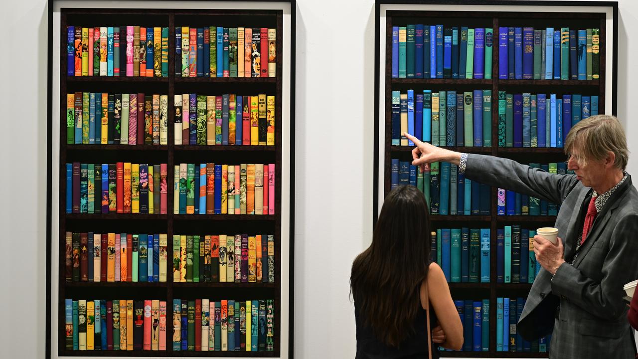 Artist Phil Shaw's work represented by the Rebecca Hossack Art Gallery