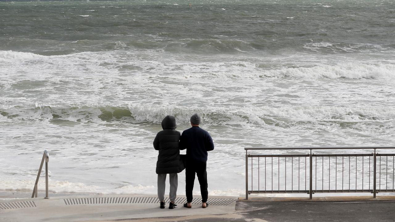 People looking at the ocean