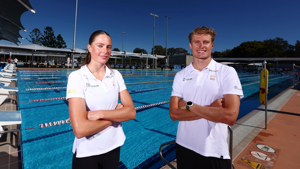 Hauser, with fellow triathlete Aspen Anderson.