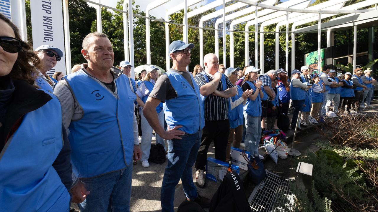 Australians in a Guinness World Records title attempt